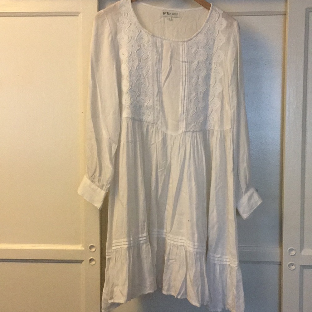 Long sleeve white dress - mystical :)